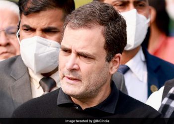 राहुल गांधी का हिंदुइज़्म मोदी के हिंदुत्व को मात नहीं दे सकता