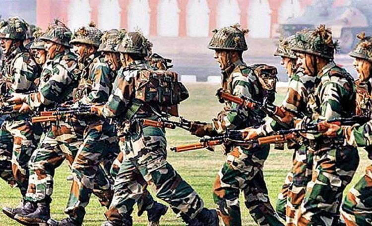 नागरिकों का सैन्यकरण या सेना का नागरिकीकरण? ~ श्रवण गर्ग