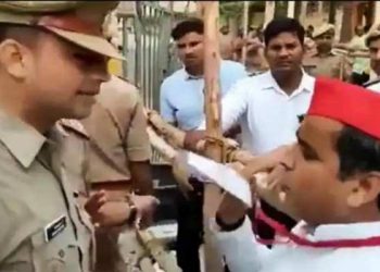 How can you रोक? ऑस्ट्रेलिया रिटर्न धर्मेंद्र यादव का वीडियो वायरल