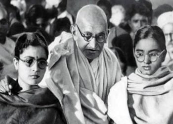 गांधी की हत्या का सिलसिला जारी है !    