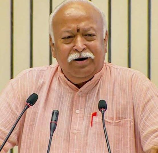 सनातन धर्म की रक्षा के लिए जरूरत पर जीवन बलिदान से संकोच नहीं करना चाहिए: भागवत