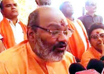 मदरसों को बम से उड़ा दो, यति नरसिंहानंद का भड़काऊ बयान