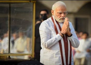 हमेशा बापू के आदर्शों पर खरे उतरें: पीएम मोदी