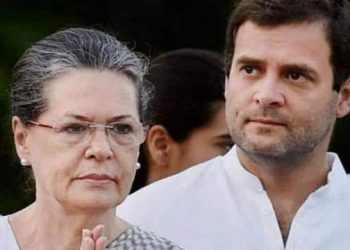 गुजरात चुनाव: गुजरात को कांग्रेस ने किसके हवाले किया?