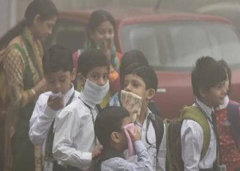 दिल्ली में प्रदूषण, बंद हो सकते हैं स्कूल!