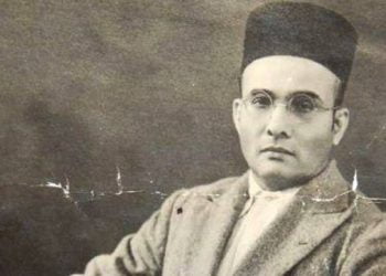 सावरकर ने नाम बदलकर अपनी पहली जीवनी लिखी, अपने आपको बता दिया था हीरो