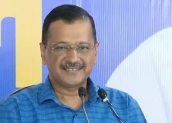 एमसीडी चुनाव: केजरीवाल की दिल्ली वासियों को 10 गारंटी, कहां हमारी गारंटी कभी टूटती नहीं