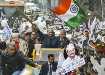 भ्रष्टाचार की पिच से सॉफ्ट हिंदुत्व के प्रयोग तक, 10 साल में कितने बदले केजरीवाल