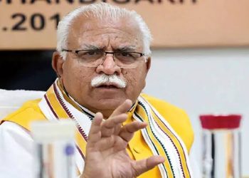 खट्टर ने क्यों कहा- सीएम बदलने के फैसले फेसबुक, ट्यूटर से नहीं होते