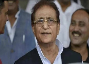 अब आजम खान पर लगा धर्म परिवर्तन कराने का आरोप