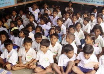 दिल्ली: टीचर की पिटाई से छात्रा के चेहरे की हड्डी टूटी, खाने पीने में असमर्थ