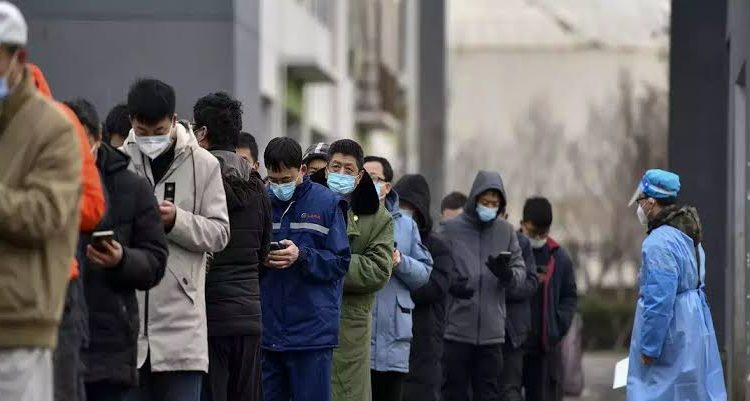 चीन में covid का तांडव, लाखों की मौत होने का अंदेशा