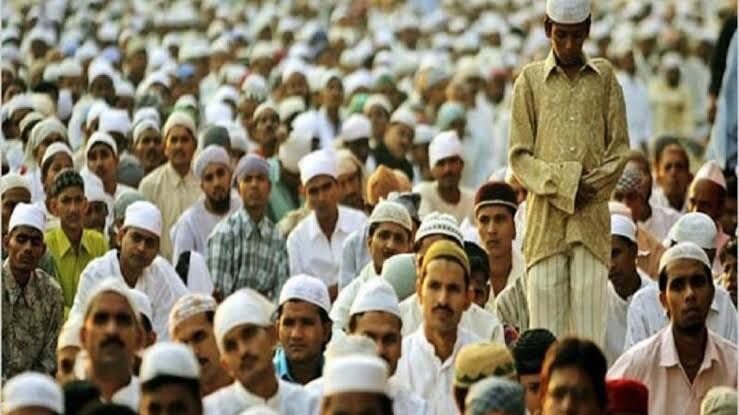 Muslim Population vs Minority Status Debate