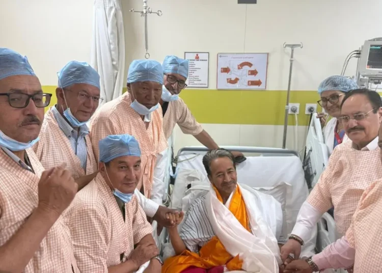 वांगचुक ने 26 दिन बाद तोड़ा अनशन, CJP बोली- धर्मेंद्र प्रधान के इस्तीफे तक जारी रहेगा आंदोलन